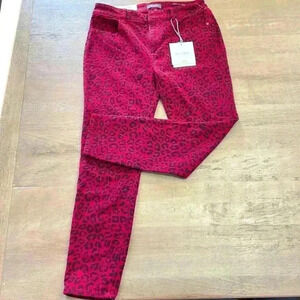 DL1961 jeans NWT leopard print, size 30 (9/10)